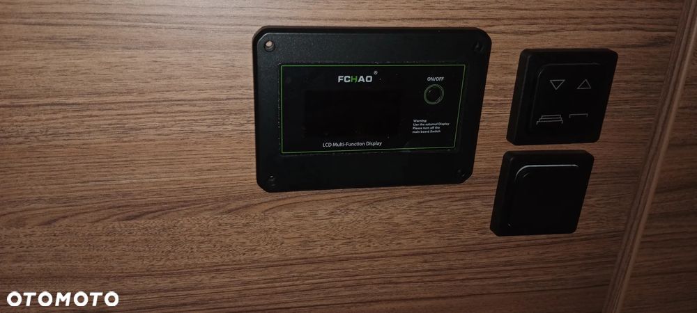 KNAUS LIVE WAVE 700MEG - 33