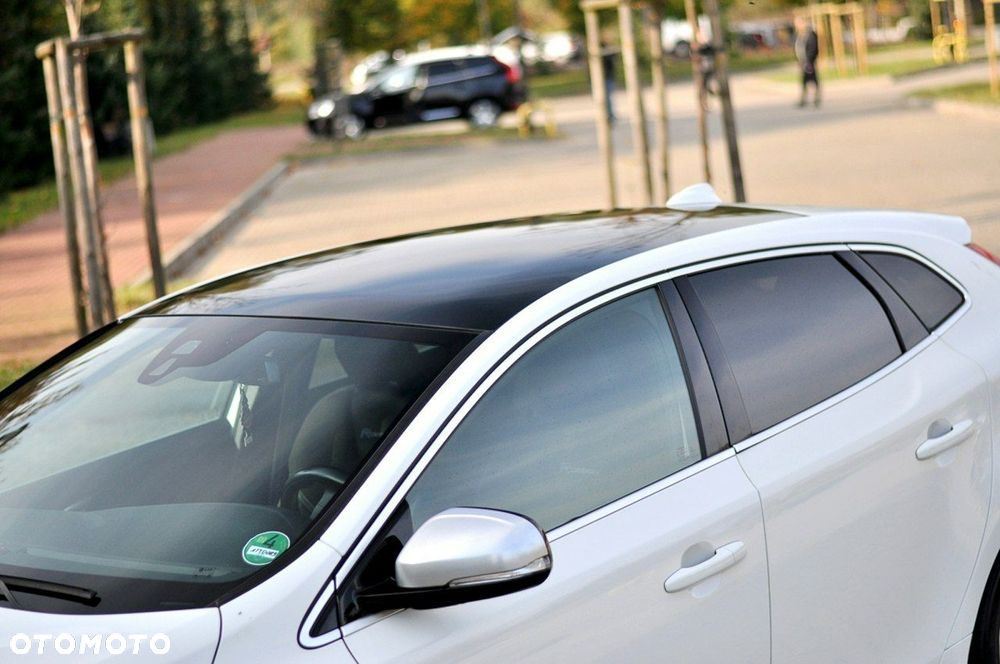 Volvo V40 D2 R-Design Summum - 14