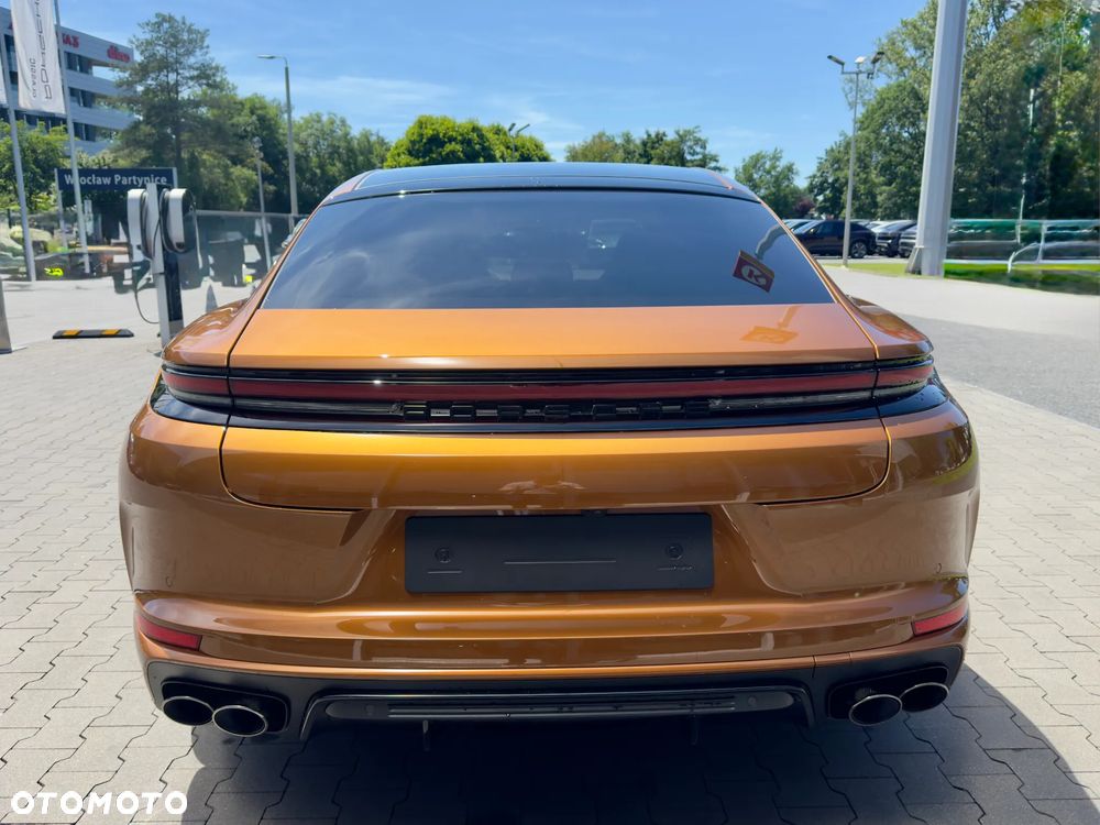 Porsche Panamera 4 E-Hybrid PHEV - 6