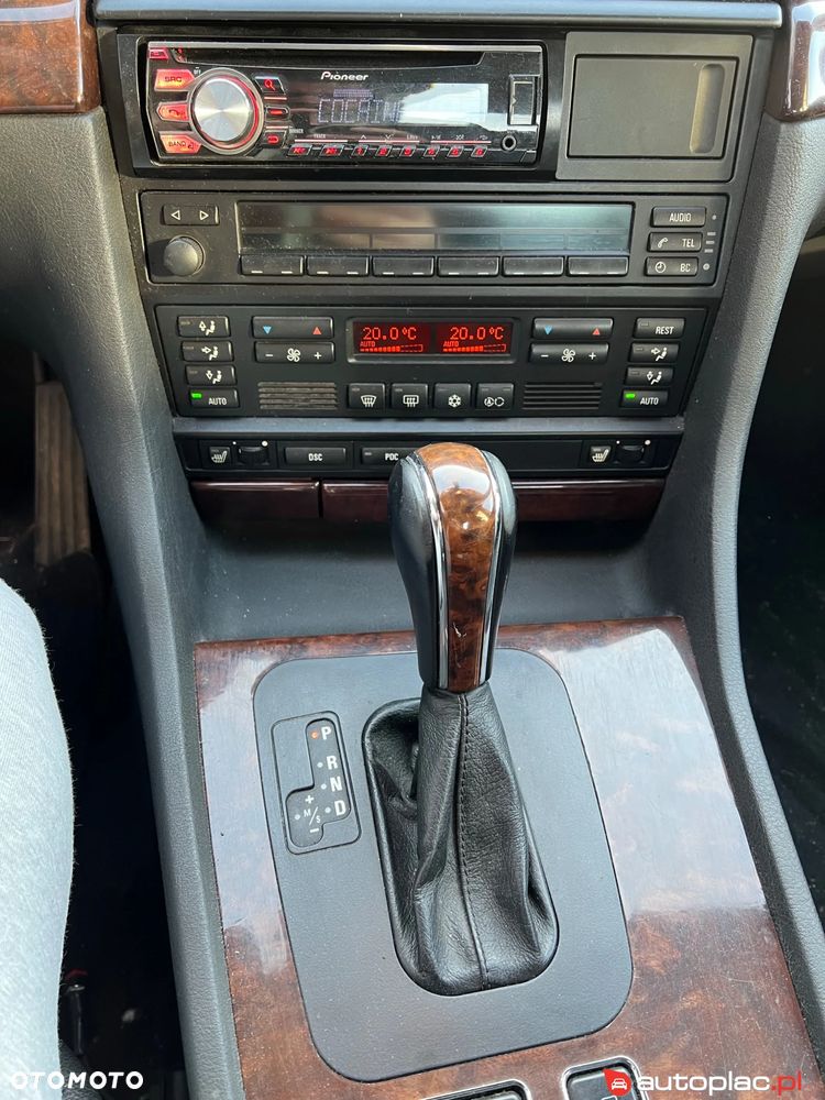 BMW Seria 7 740i - 9