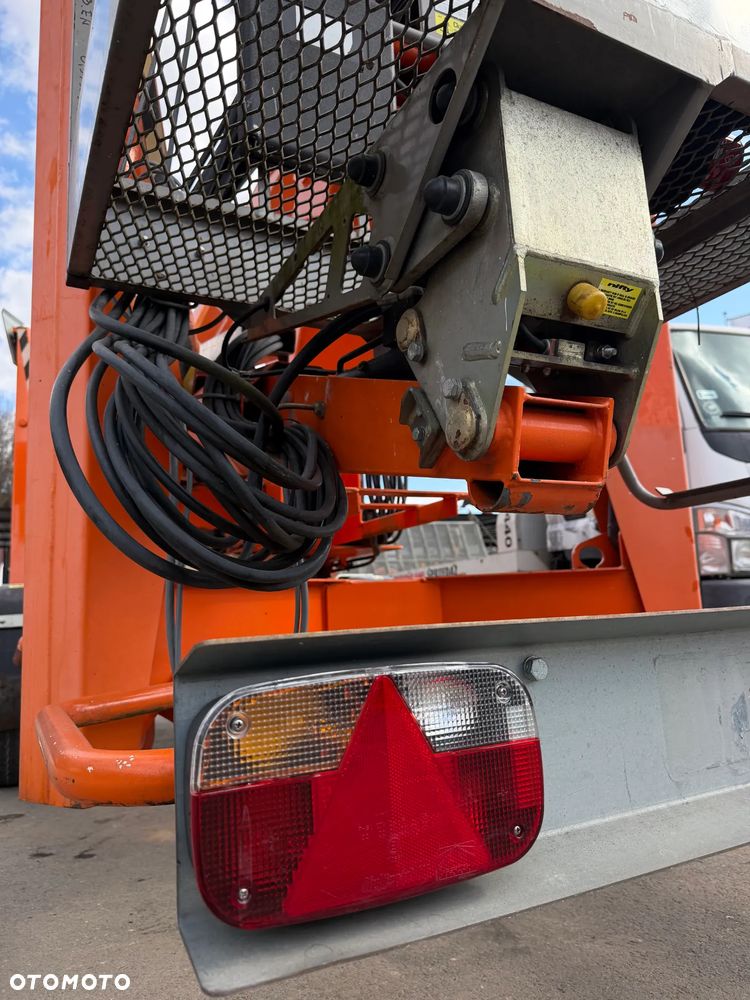 Nifty 170 HAC Zwyżka koszowa 17 metrów Podnośnik. jak Nowa z salonu 2016rok. PRĄD 230v. 4sekcje sterowania na dole Nowy model! Z komuny Norweskiej. Używana była 1 raz do roku. Serwisowana w DEKRA do końca  OKAZJA. Zwyżka Obrotowa. Poziomowanie kosza. Pełna Hydraulika. - 31