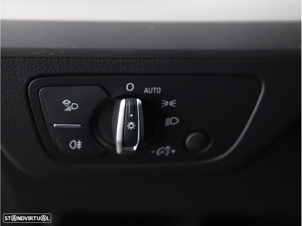 Audi Q5 50 TFSIe quattro S tronic - 33