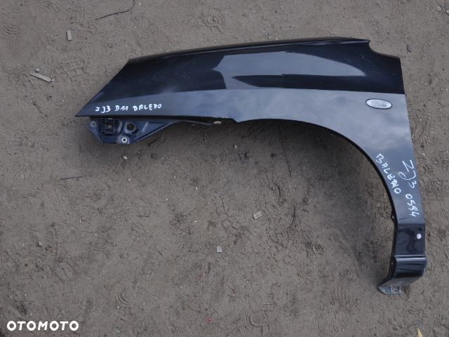 suzuki baleno błotnik kolor ZJ3 nr 0594 WYSYŁKA - 1