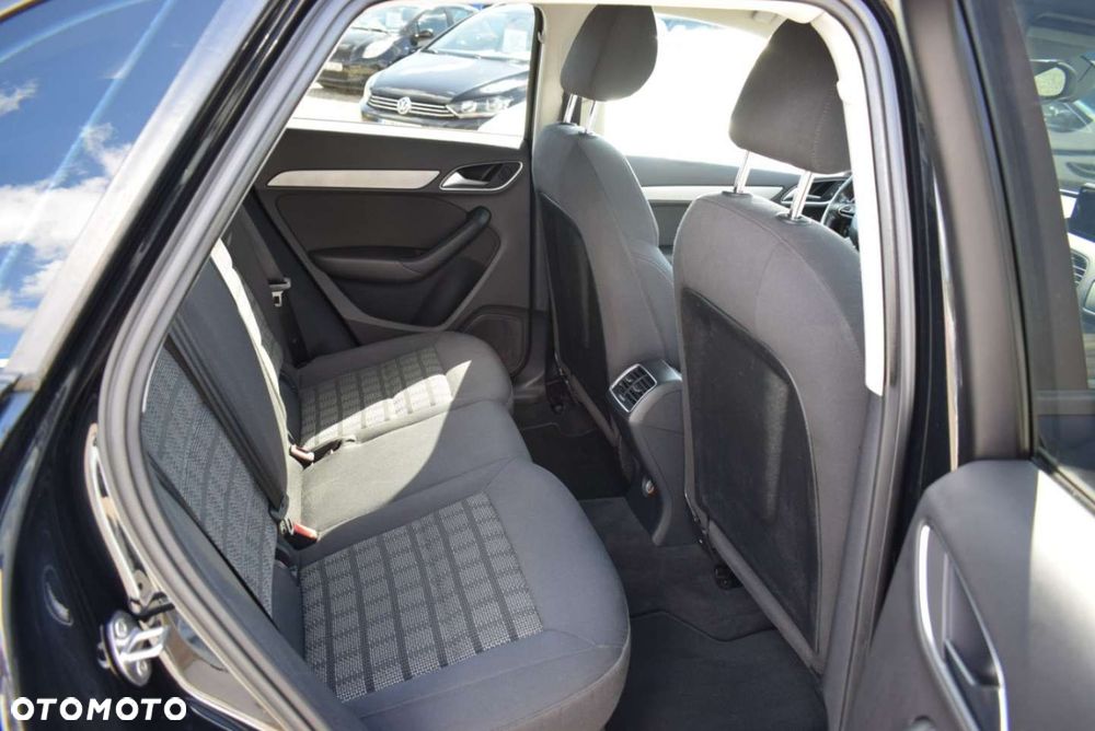 Audi Q3 - 23