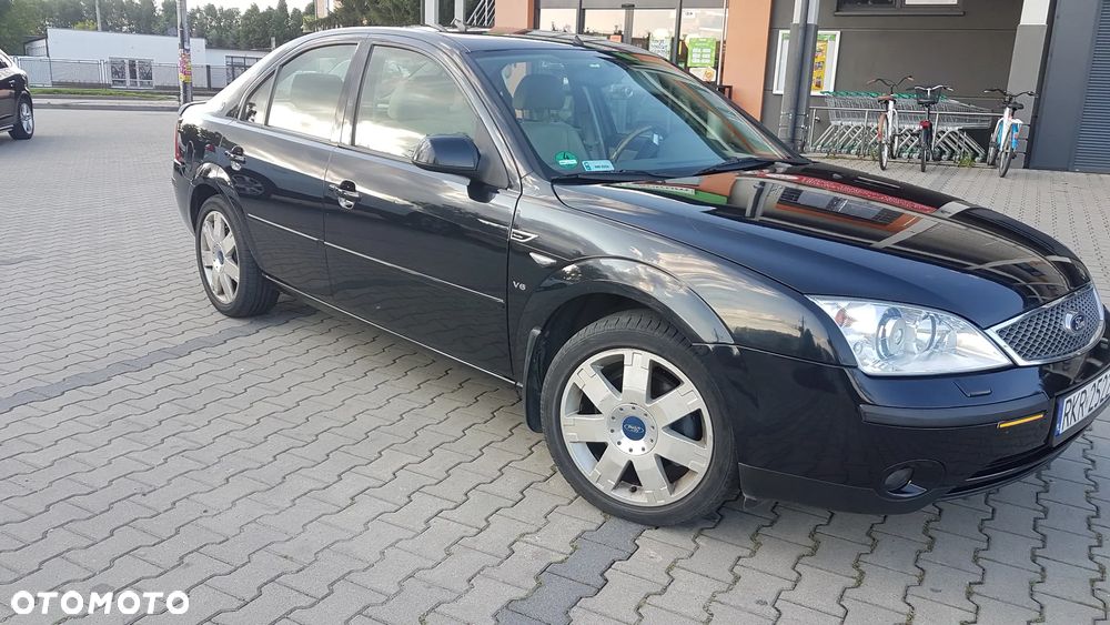 Ford Mondeo 2.5 V6 Ghia - 3