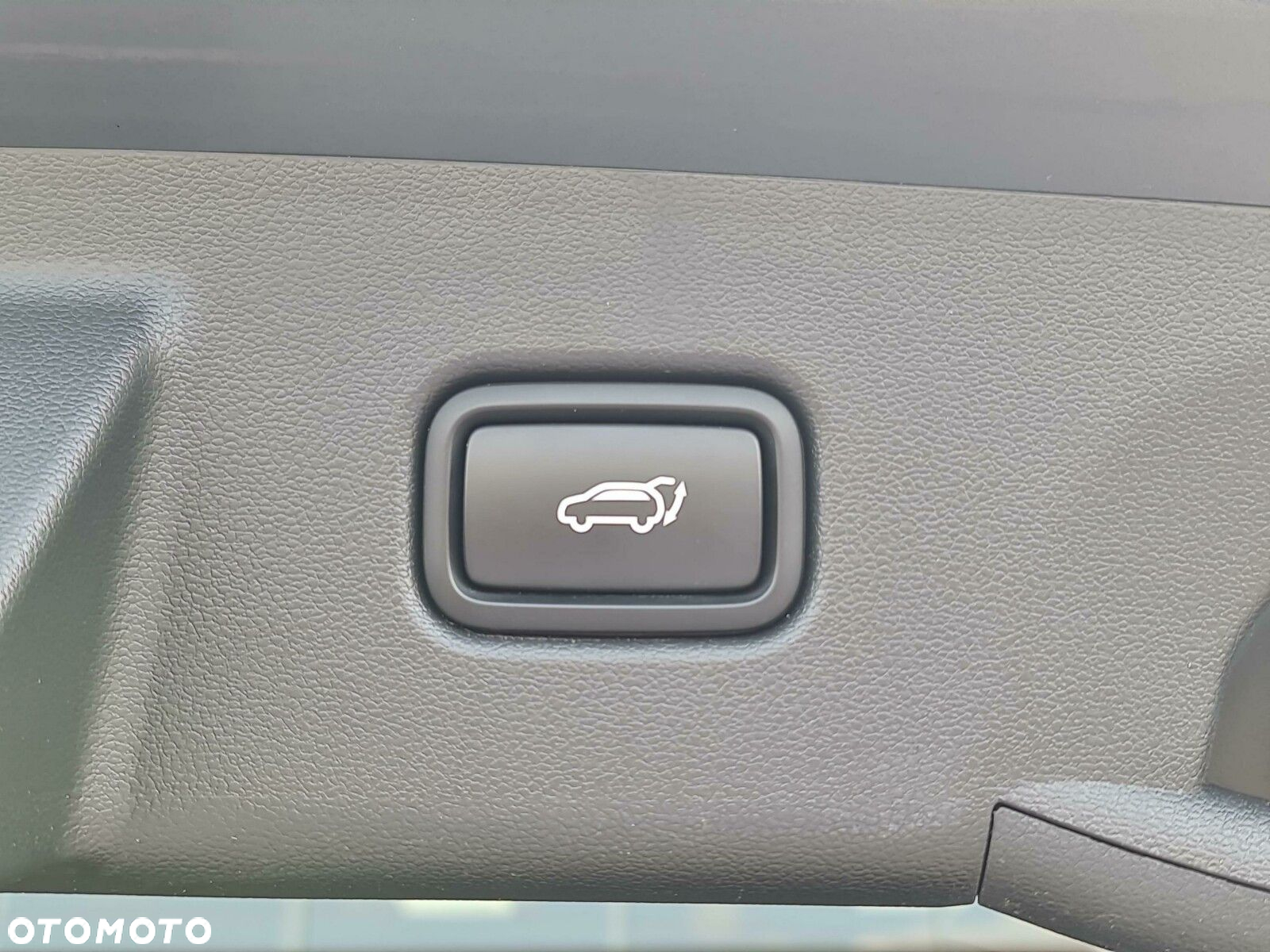 Hyundai Tucson 1.6 T-GDi HEV Executive 2WD - 37