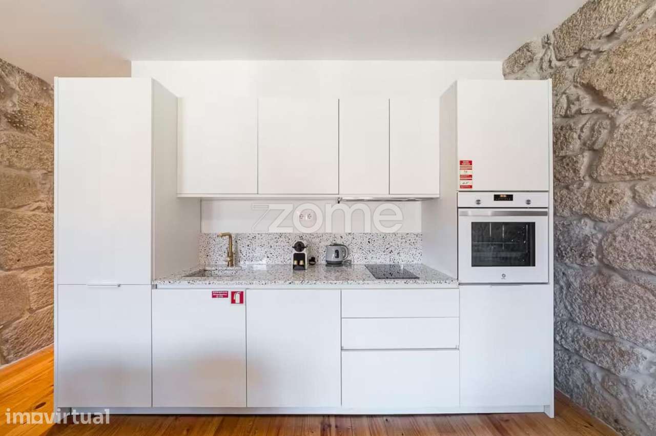 Apartamento T0 situado no Cais de Gaia com Licença AL - Grande imagem: 5/15