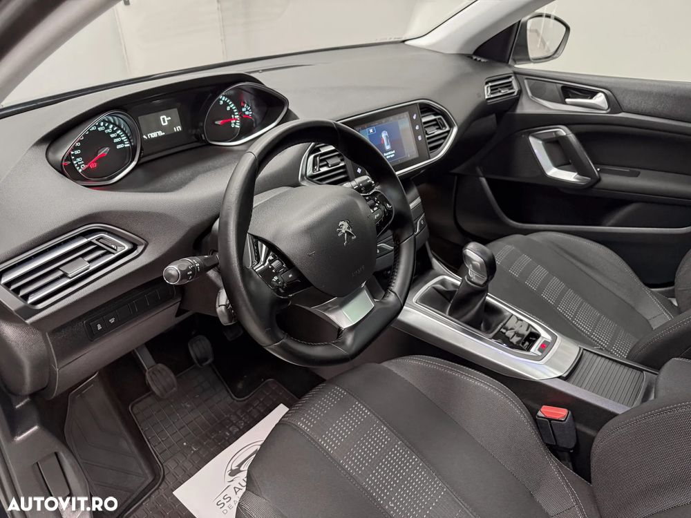 Peugeot 308 PureTech 110 Stop & Start Allure - 22