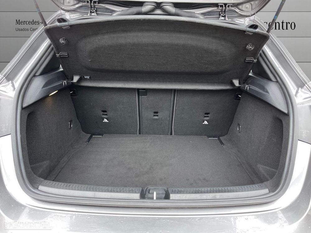 Mercedes-Benz A 200 7G-DCT Edition AMG Line - 19