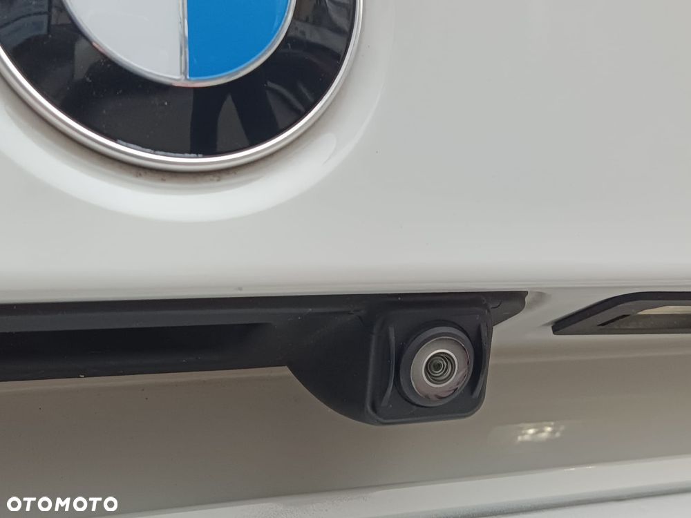 BMW Seria 3 330i xDrive Sport Line - 20