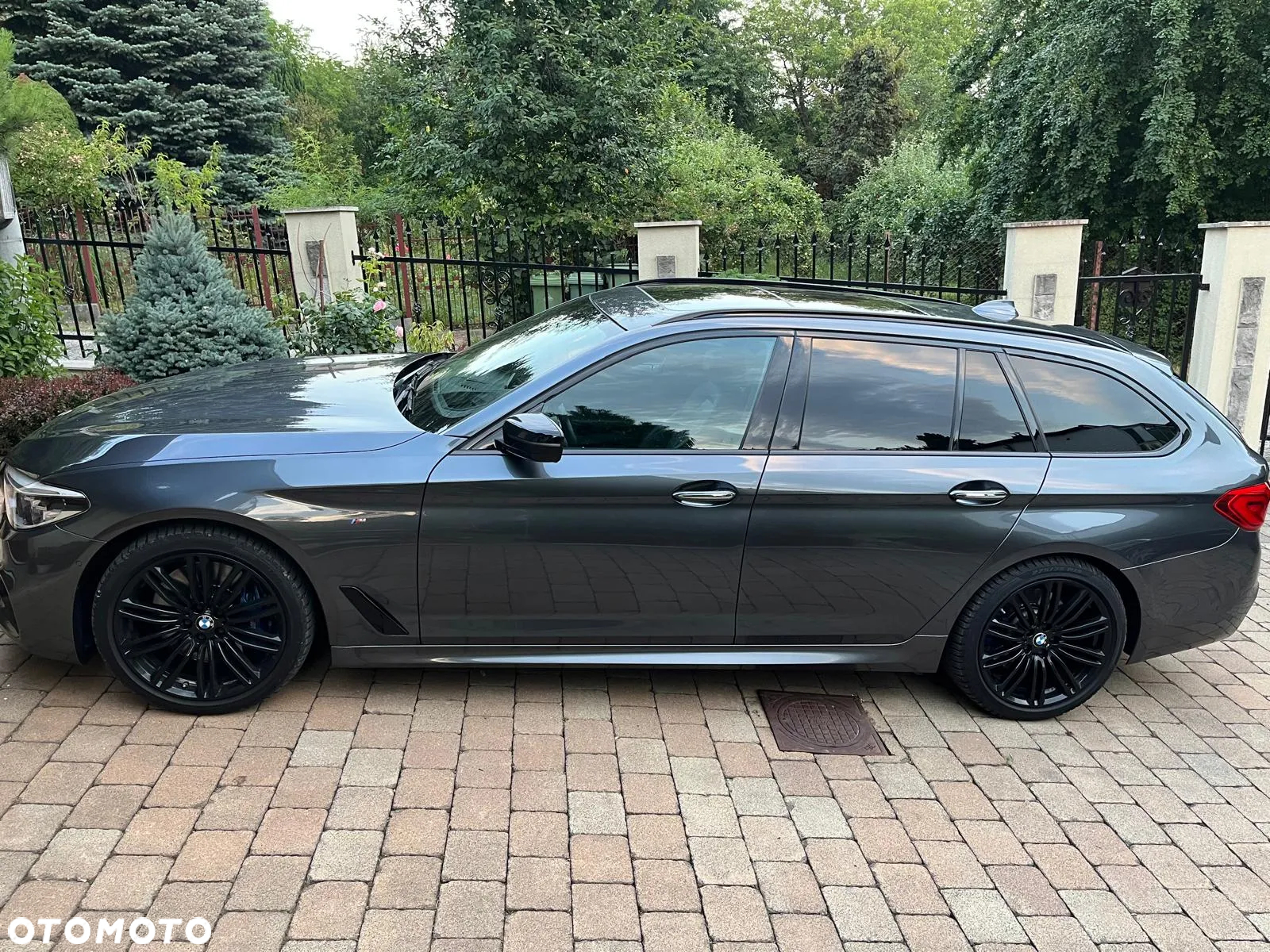 BMW Seria 5 M550d xDrive Touring - 3