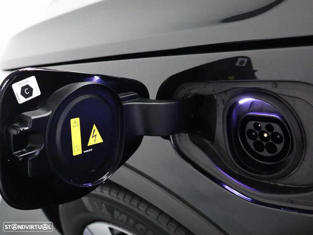 Volvo XC 40 1.5 T4 PHEV Core - 21