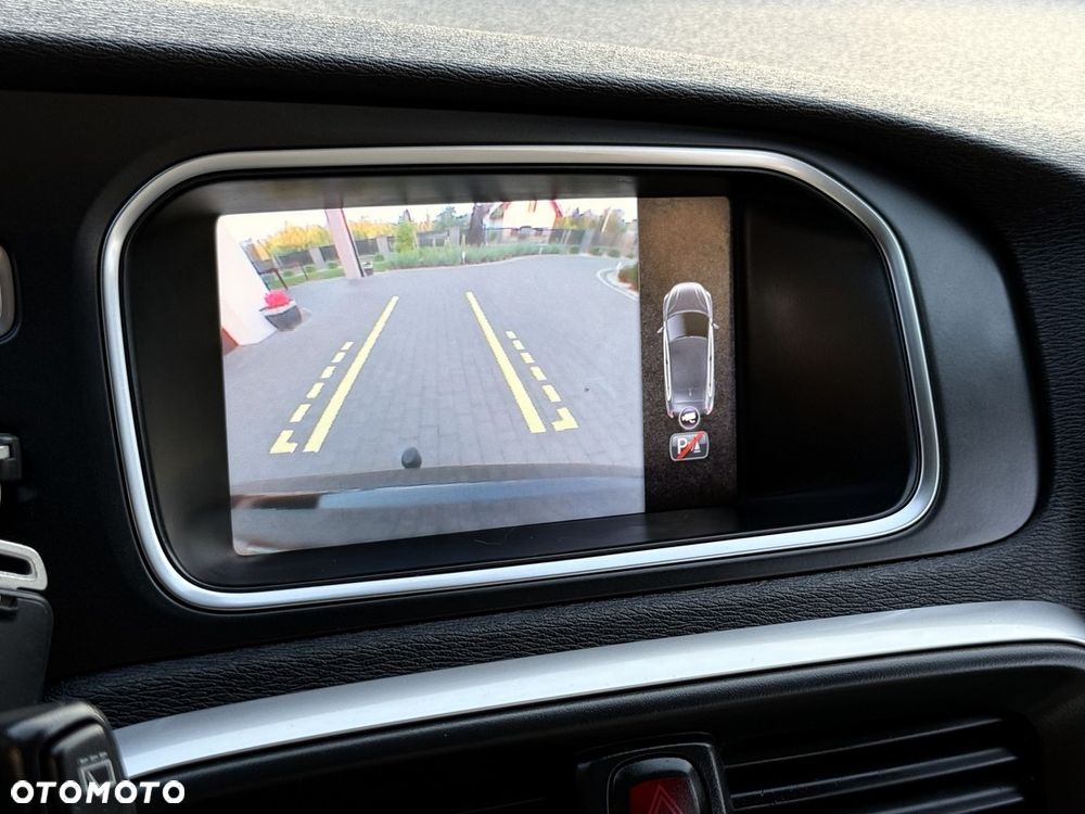 Volvo V40 T3 - 22