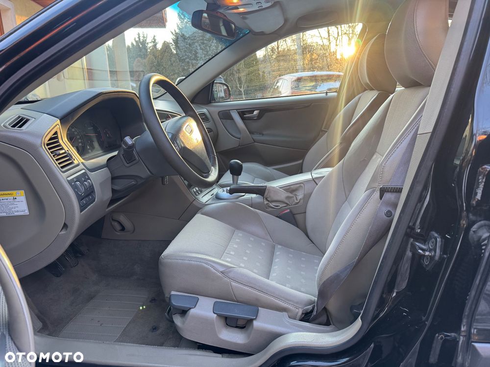 Volvo S60 2.4 D5 - 16