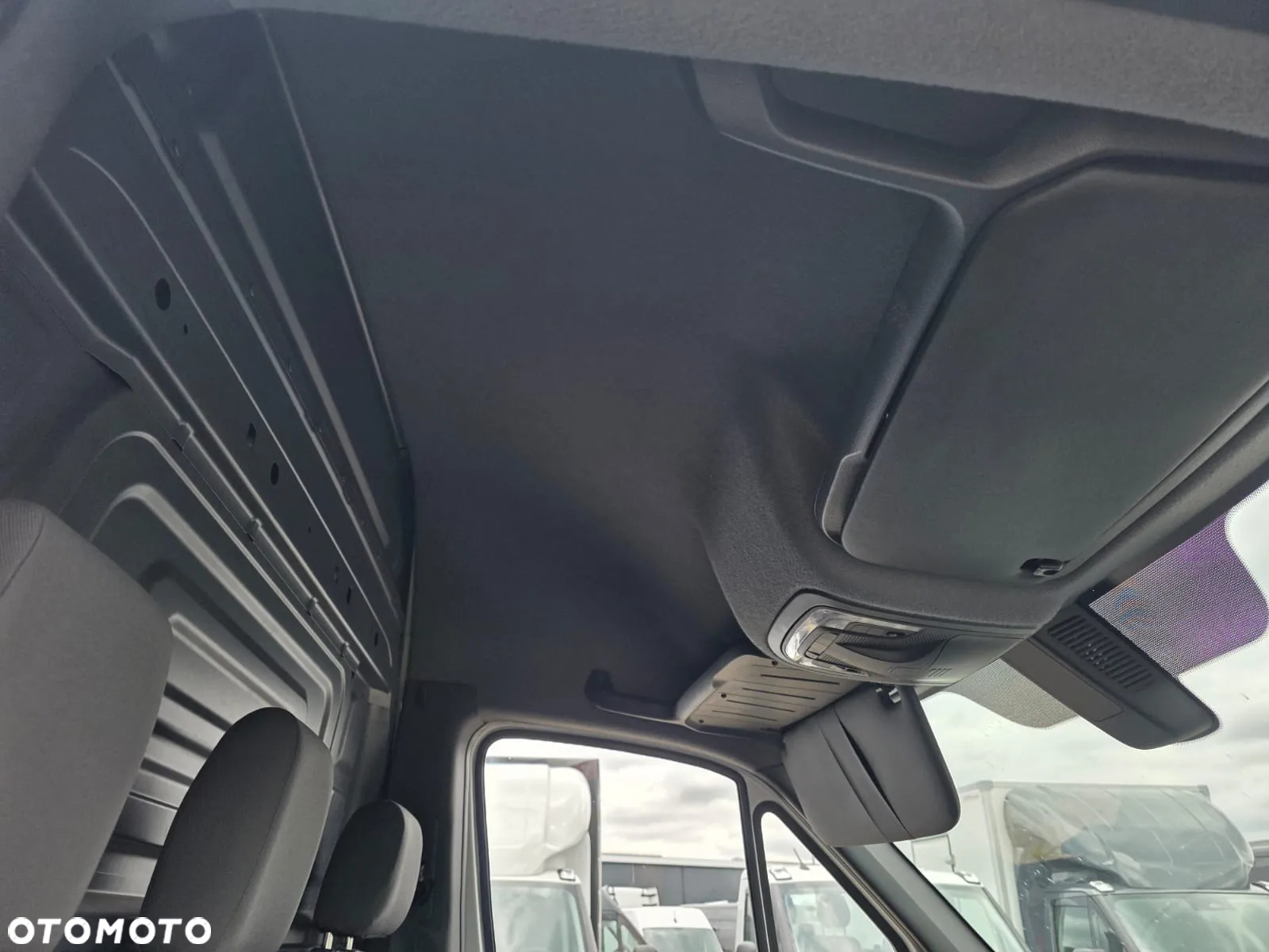Mercedes-Benz 319 Chłodnia Mroźnia Maxi Balszak Krajowy Automat Silnik 3l 190 KM + 230V - 13