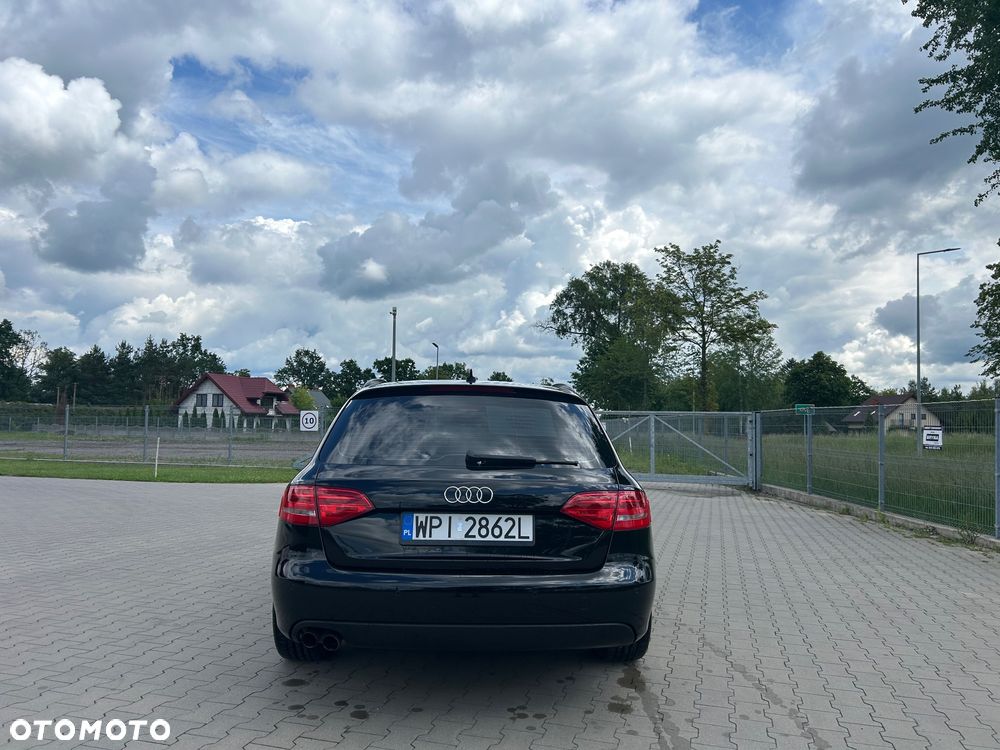 Audi A4 Avant 2.0 TDI DPF - 9