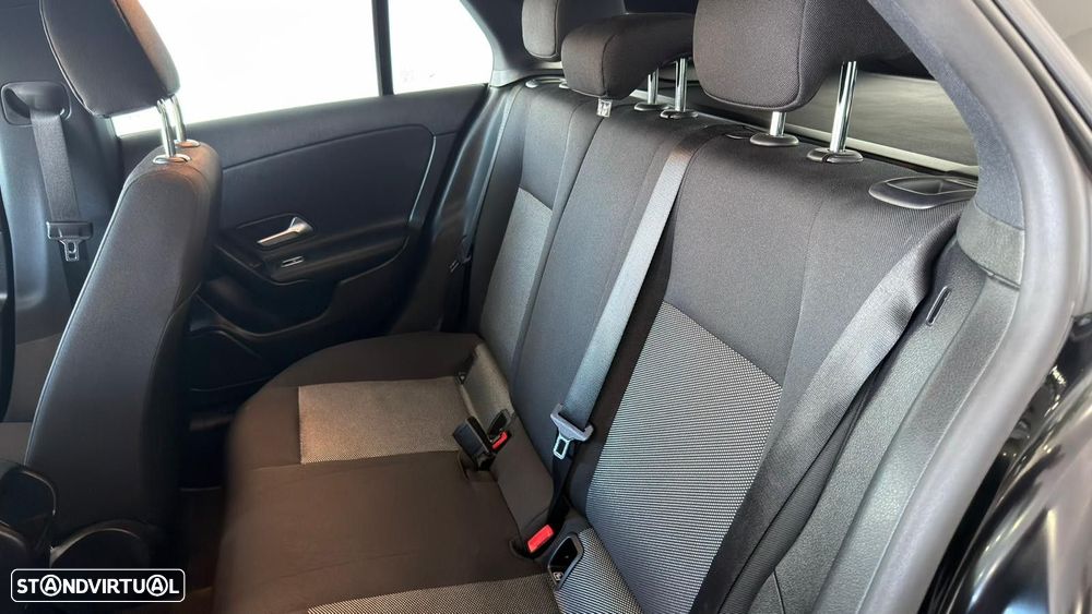 Mercedes-Benz CLA 180 - 5