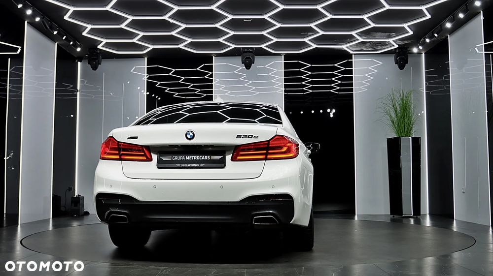 BMW Seria 5 ver-530e-xdrive-m-sport-sport - 11