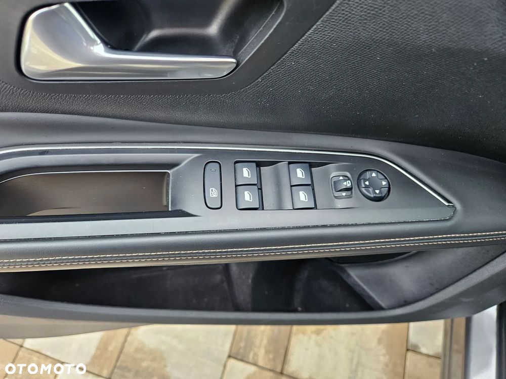 Peugeot 5008 2.0 BlueHDI GT S&S EAT6 - 20