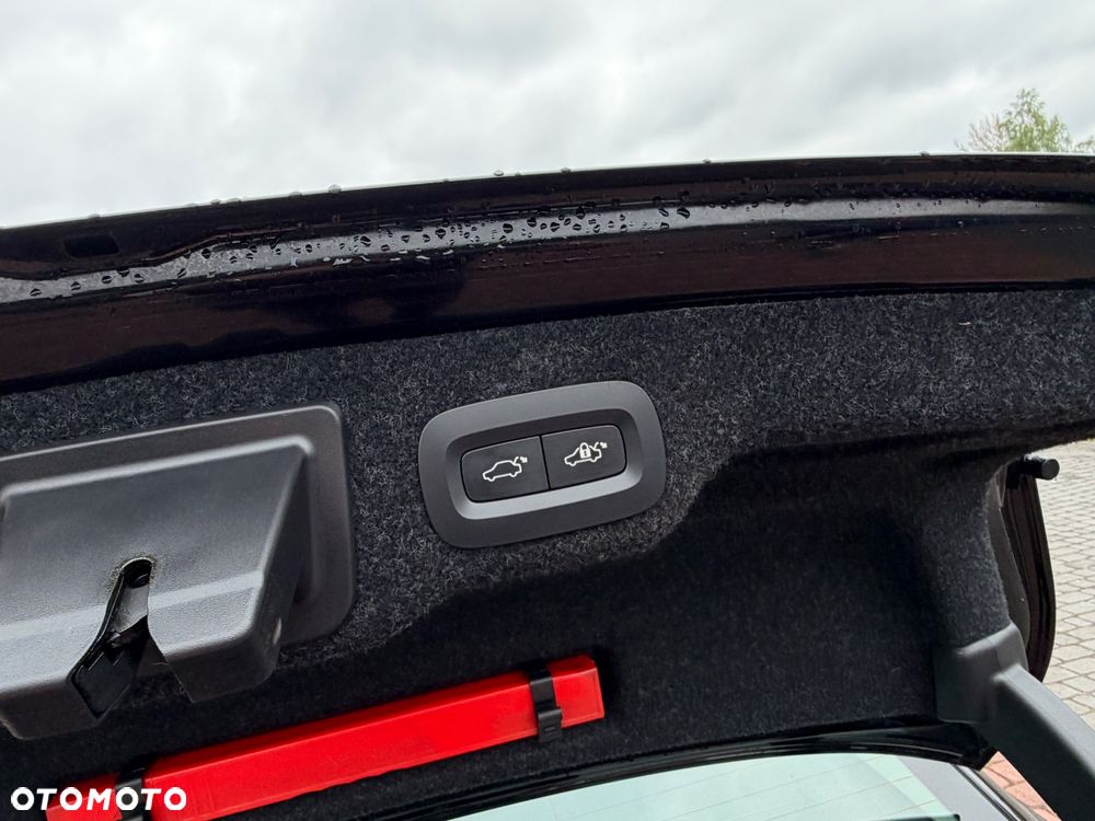 Volvo S90 D5 AWD Geartronic Inscription - 21