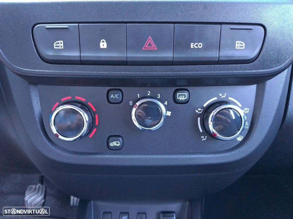 Dacia spring - 24