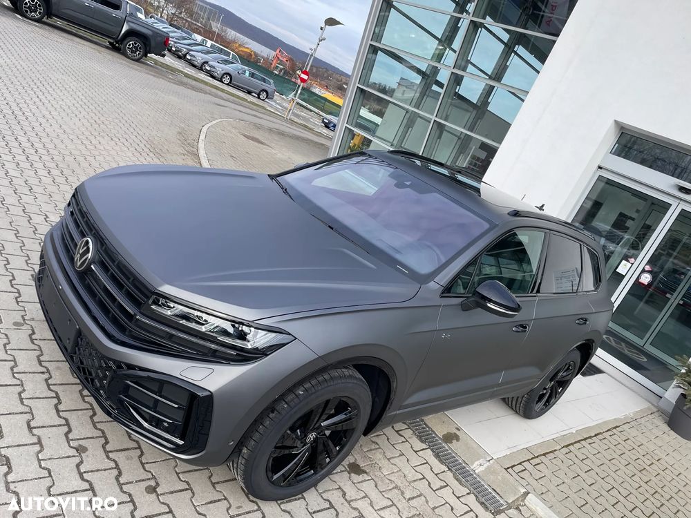 Volkswagen Touareg - 8