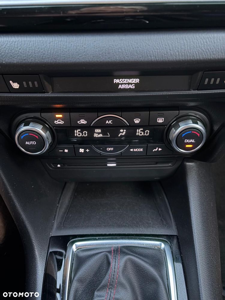 Mazda 3 SKYACTIV-D 150 NAKAMA - 30