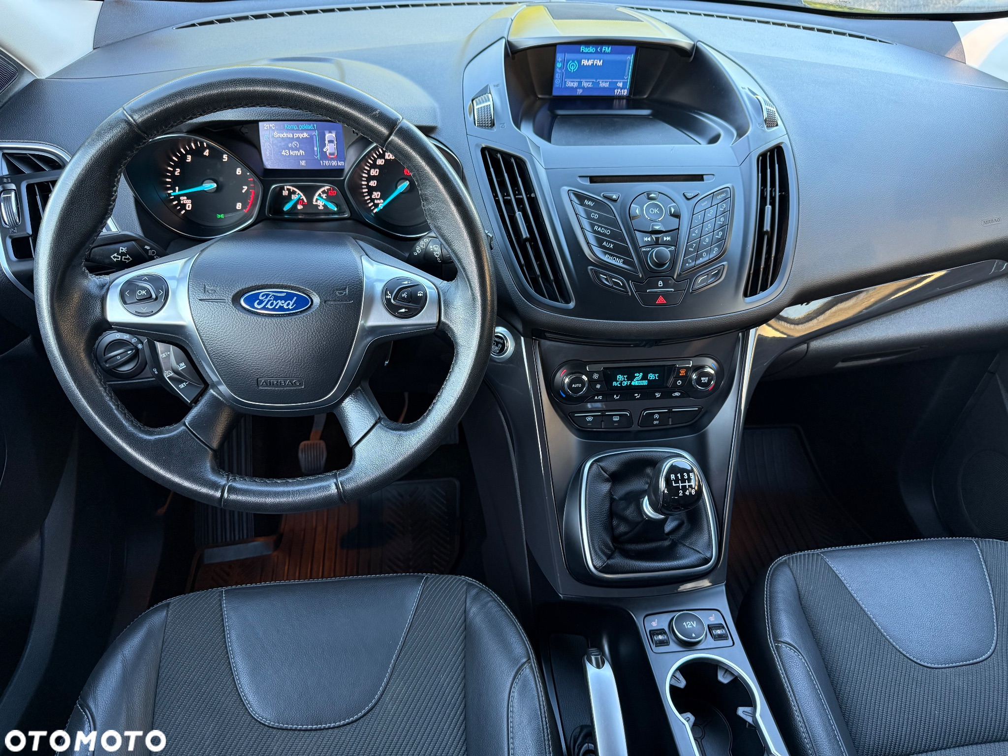 Ford Kuga 1.5 EcoBoost 2x4 Titanium - 15