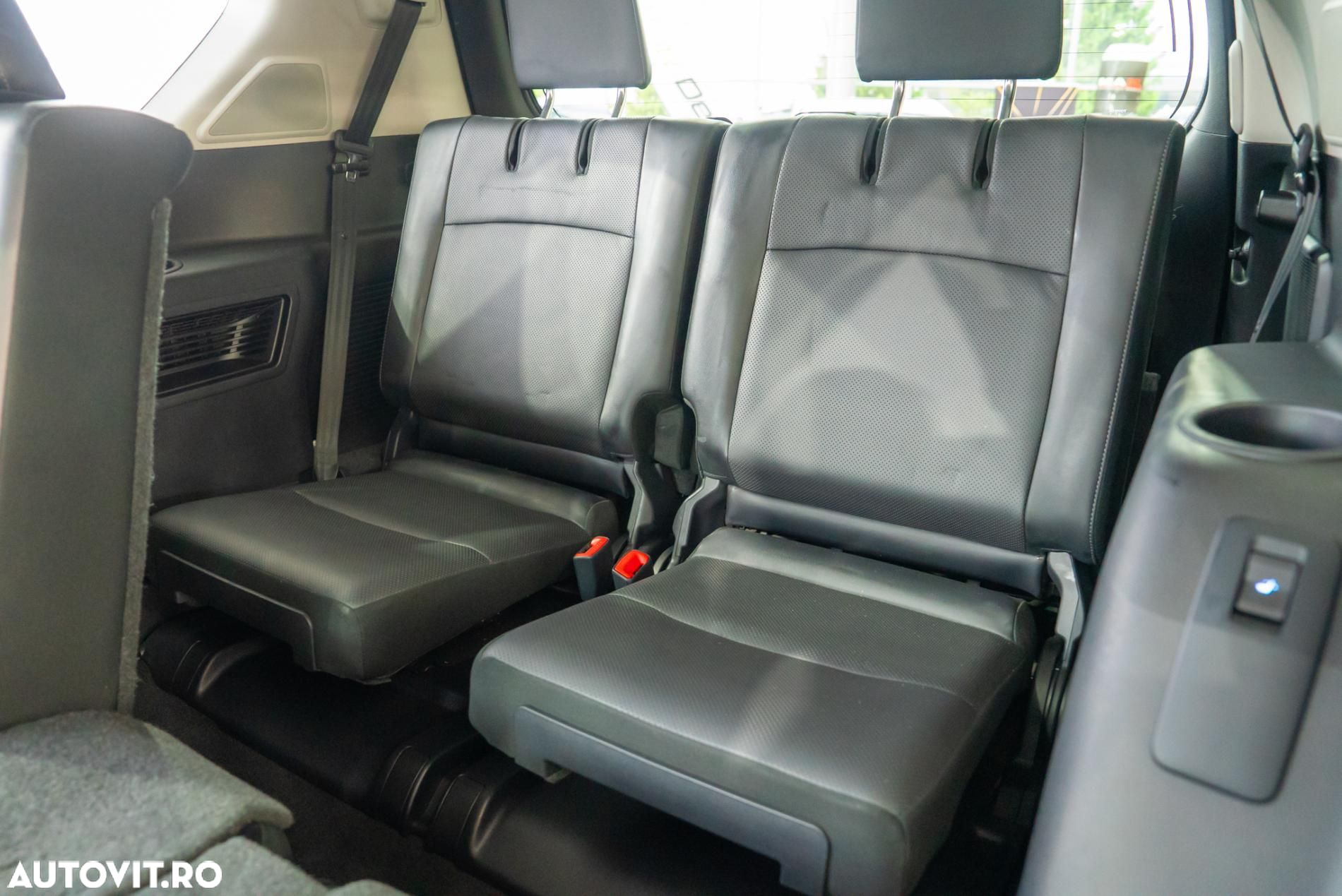 Toyota Land Cruiser 2.8 D-4D Automatik Executive - 27