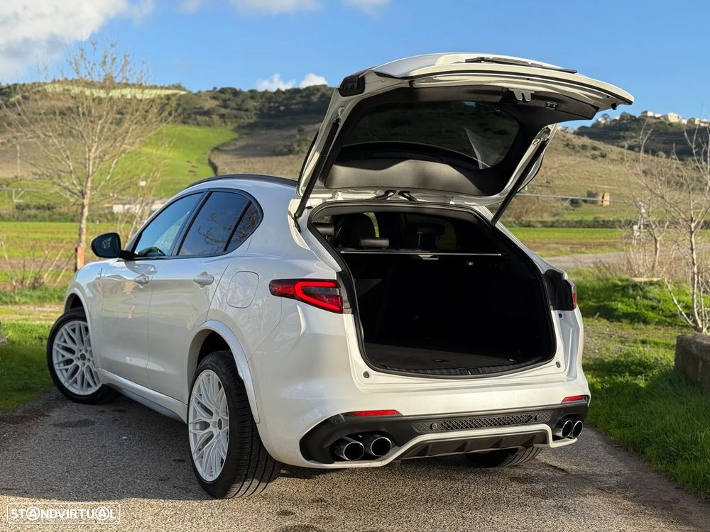 Alfa Romeo Stelvio V6 2.9 Bi-Turbo AT8-Q4 Quadrifoglio - 20
