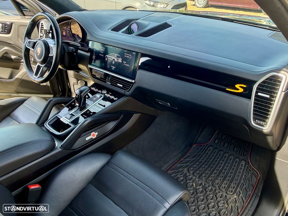Porsche Cayenne S Tiptronic S Platinum Edition - 16