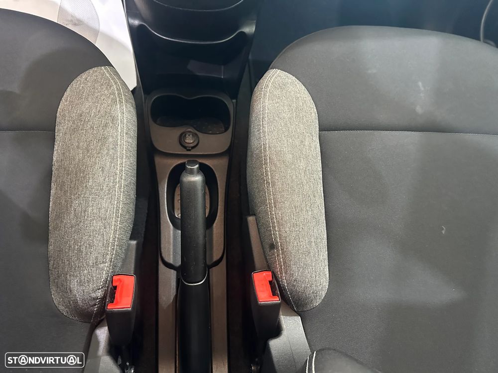 Fiat Panda 1.0 Hybrid Cross - 10