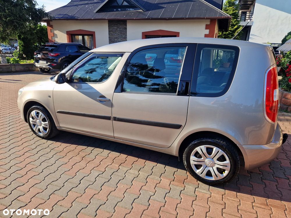 Skoda Roomster 1.4 16V Comfort - 29