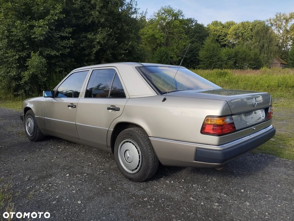 Mercedes-Benz W124 (1984-1993) - 6