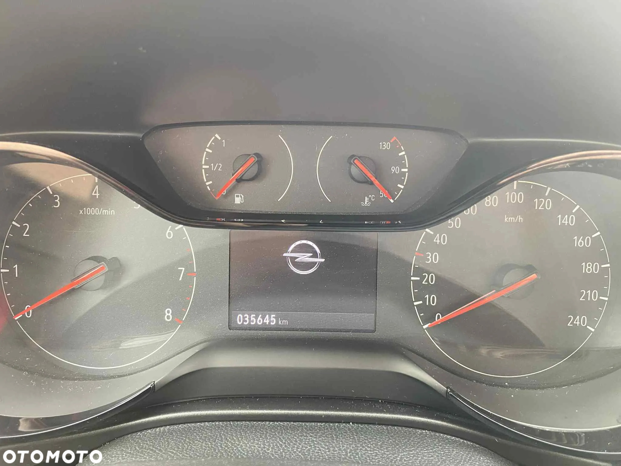 Opel Corsa 1.2 Business S&S - 10