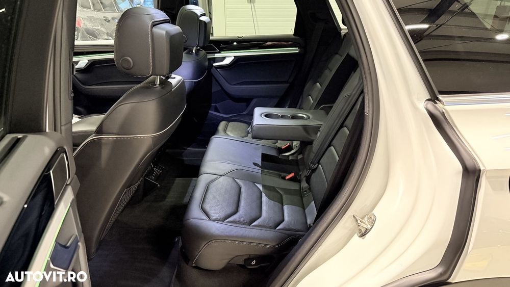 Volkswagen Touareg - 19