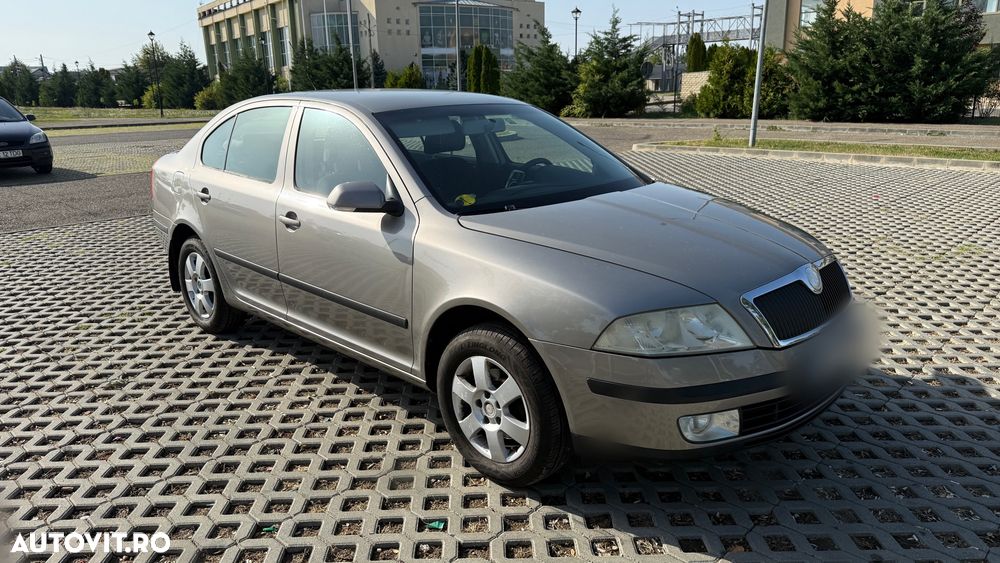 Skoda Octavia 1.6 Elegance - 1