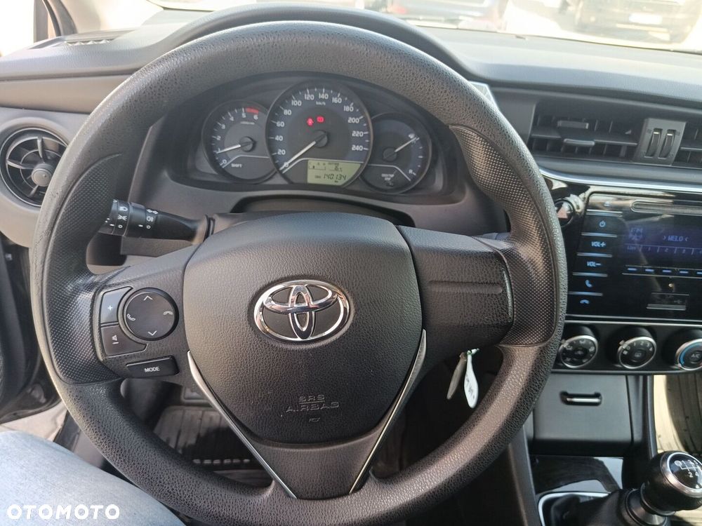 Toyota Corolla 1.4 D-4D Active - 16