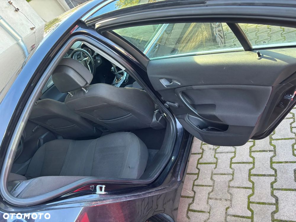 Opel Insignia 2.0 CDTI - 17