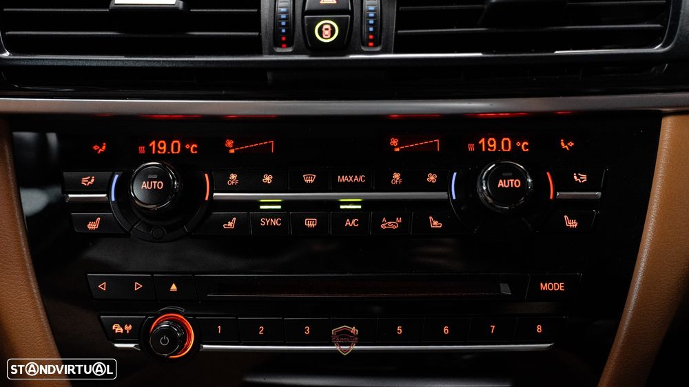 BMW X6 M50 d xDrive - 33