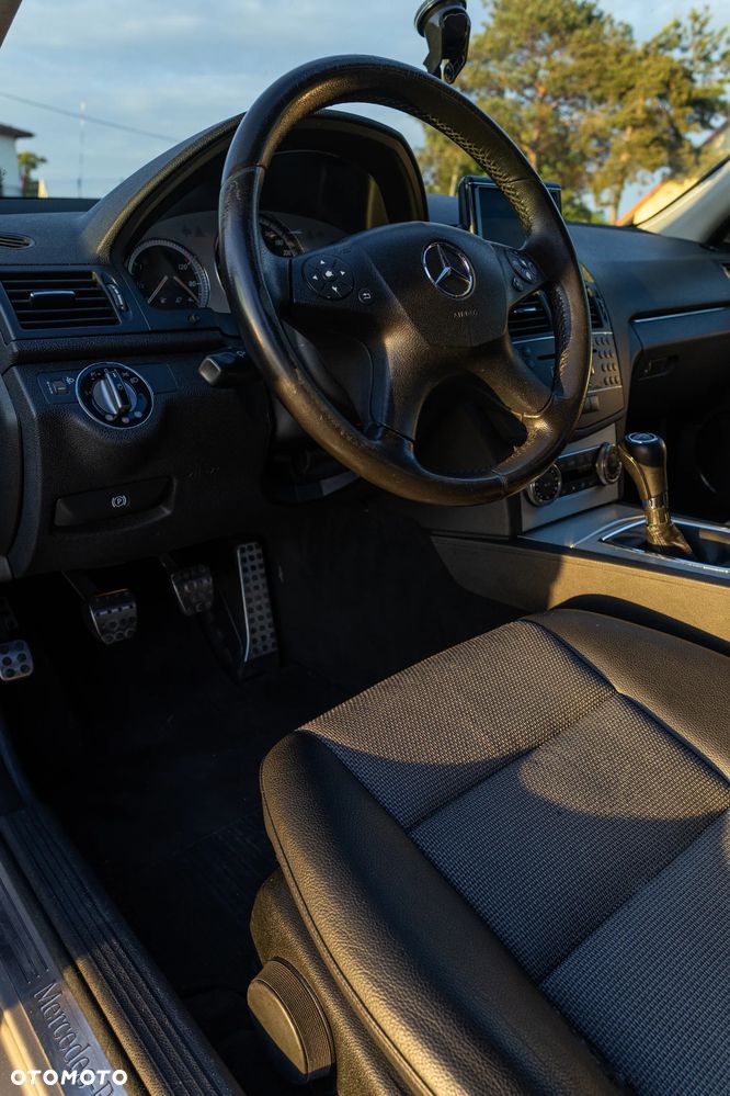 Mercedes-Benz Klasa C 200 Kompressor Avantgarde - 19