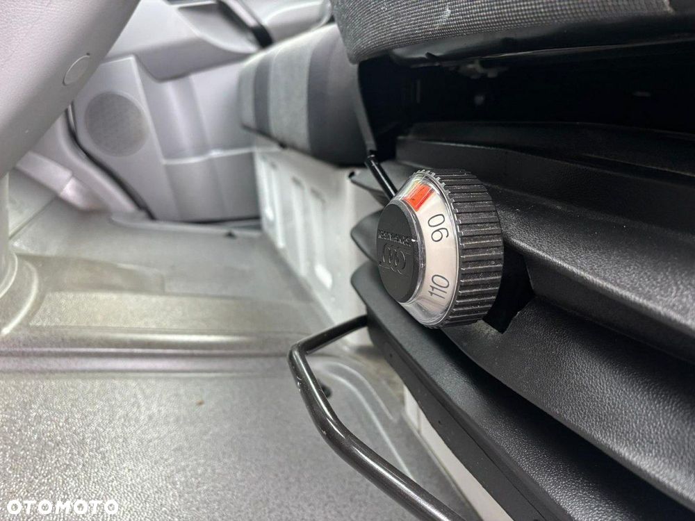Volkswagen Crafter - 14