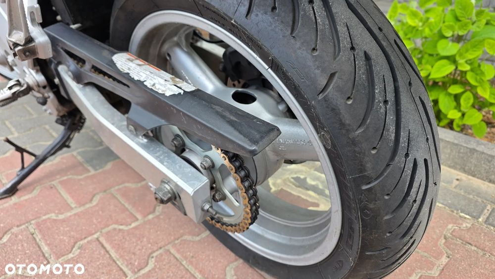 Suzuki SV - 5