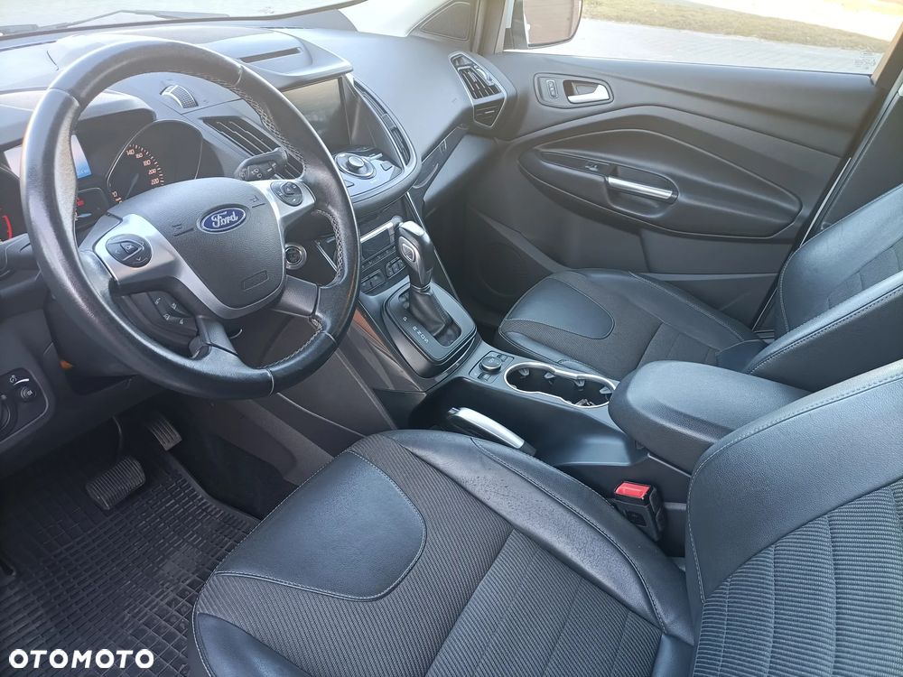Ford Kuga 2.0 TDCi 4x4 ST-Line - 7