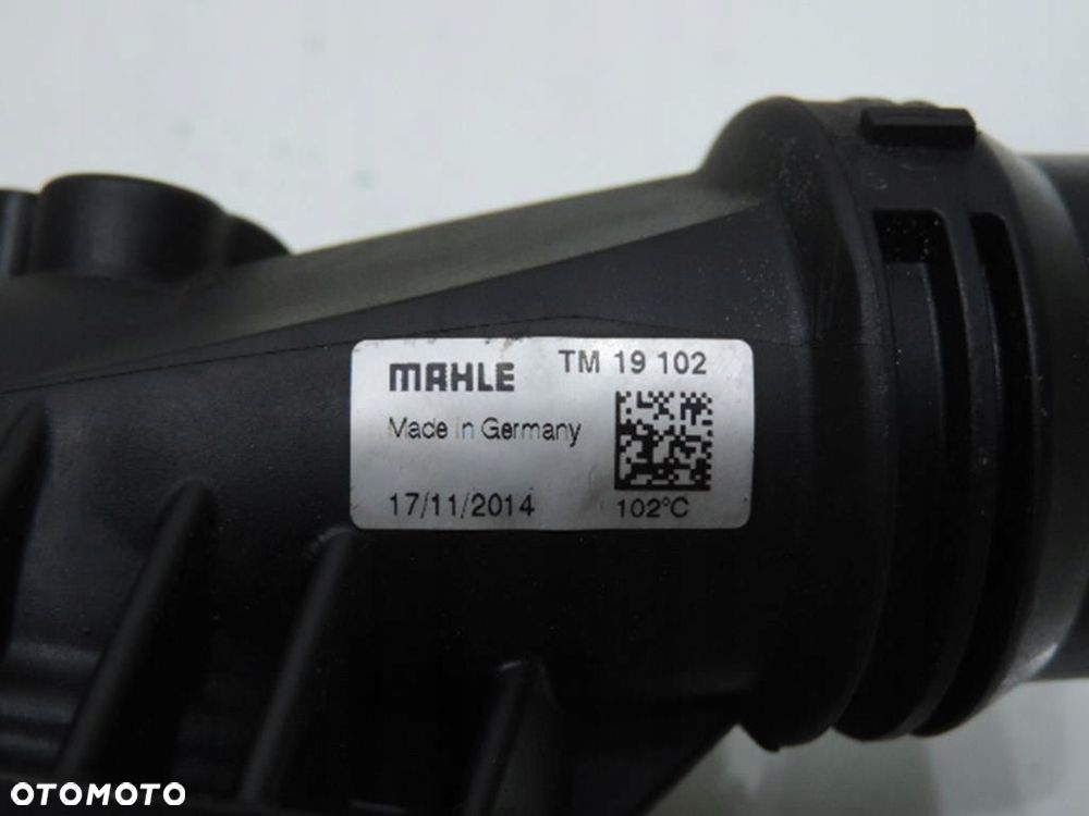 OBUDOWA TERMOSTATU BMW E81 E87 120i - 4