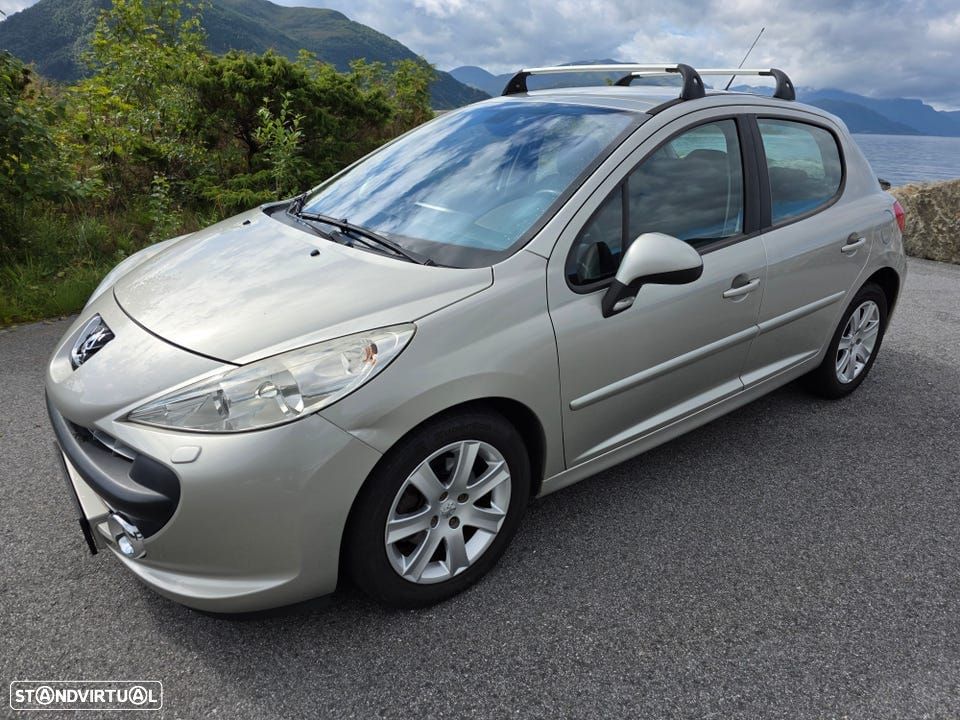 Peugeot 207 - 4