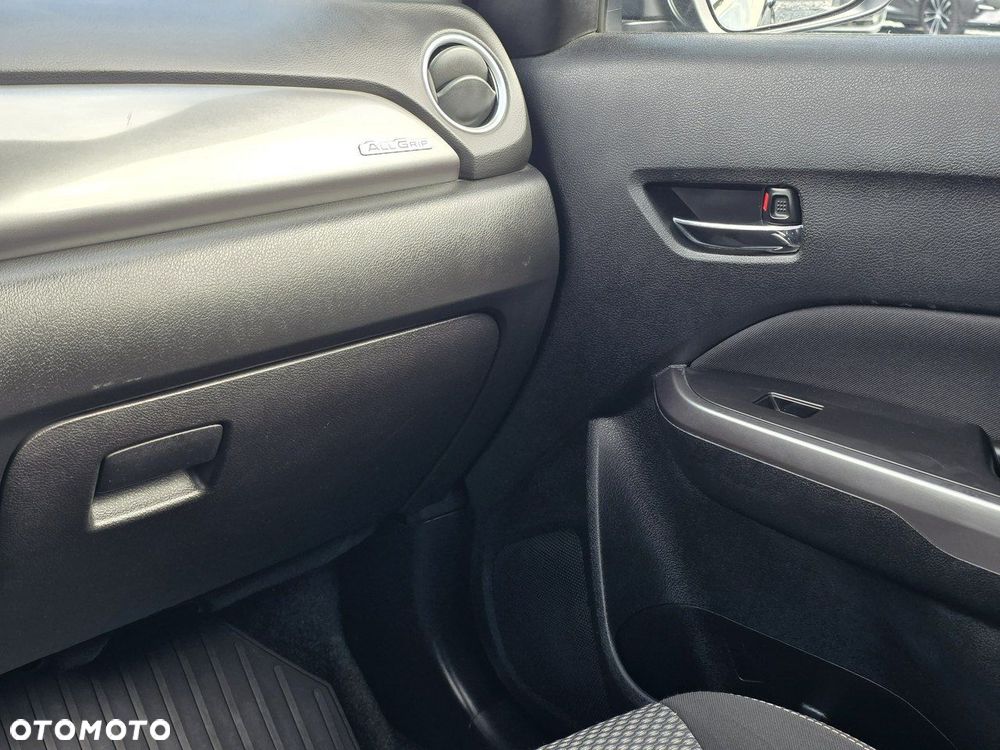Suzuki Vitara 1.4 Boosterjet Allgrip Comfort+ - 24