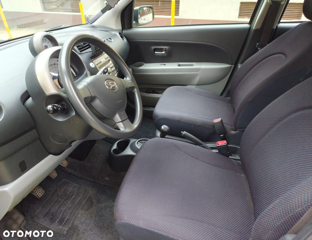 Daihatsu Sirion 1.3 - 9