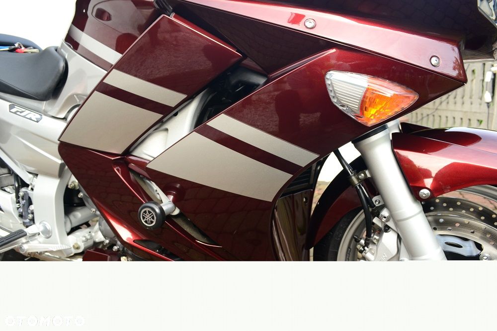 Yamaha FJR - 15
