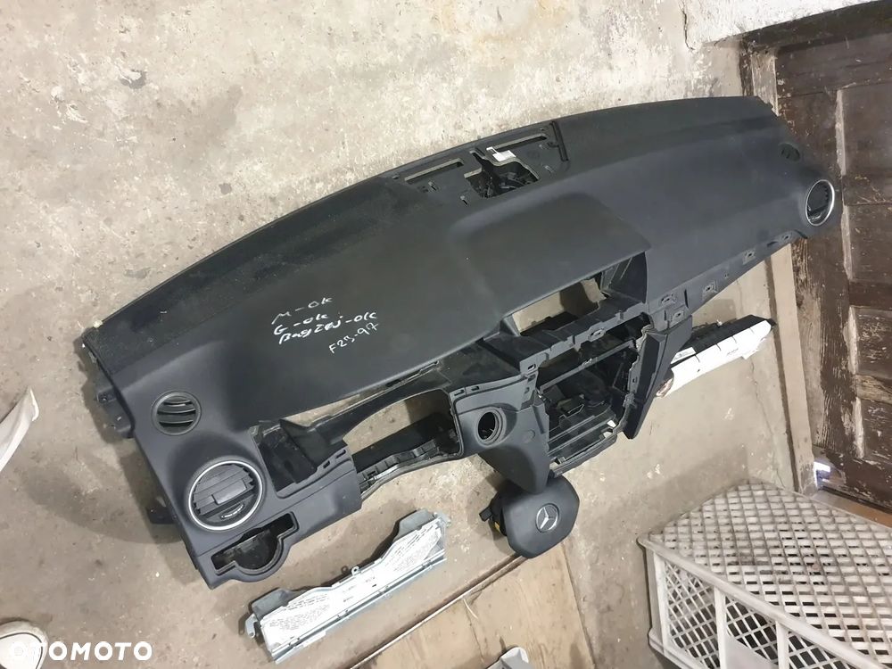 MERCEDES C-KLASA LIFT W204 11-14 airbag deska konsola kpl. ORYGIN. - 2